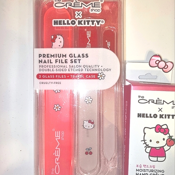 The Creme Shop x Hello Kitty Hand Creme & Glass Nail File Gift Set - Picture 2 of 7